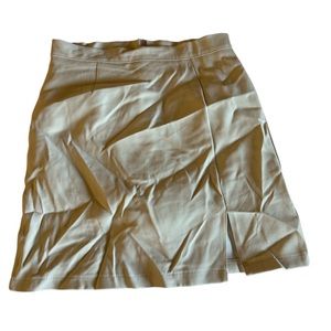 Beige skirt with slit